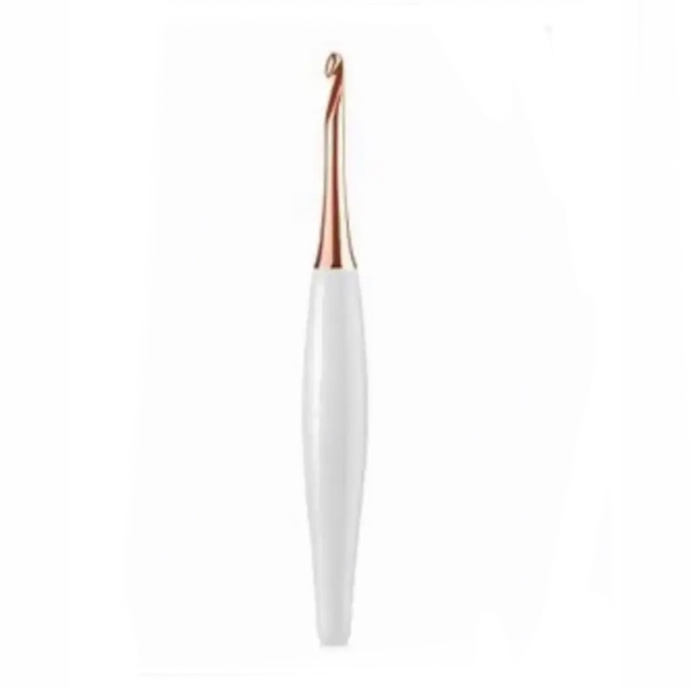 Furls Crochet Hook J/6  Rose Gold  NWOT